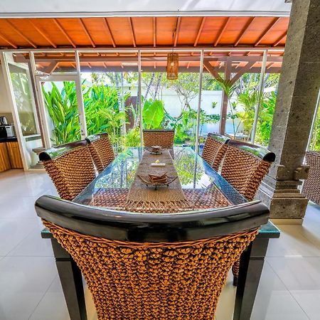 Villa Conor - Legian - Seminyak - 2 Bedroom 2 Bathroom Villa - Great Location ภายนอก รูปภาพ